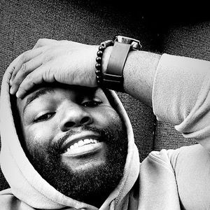 Meet your Posher, Max